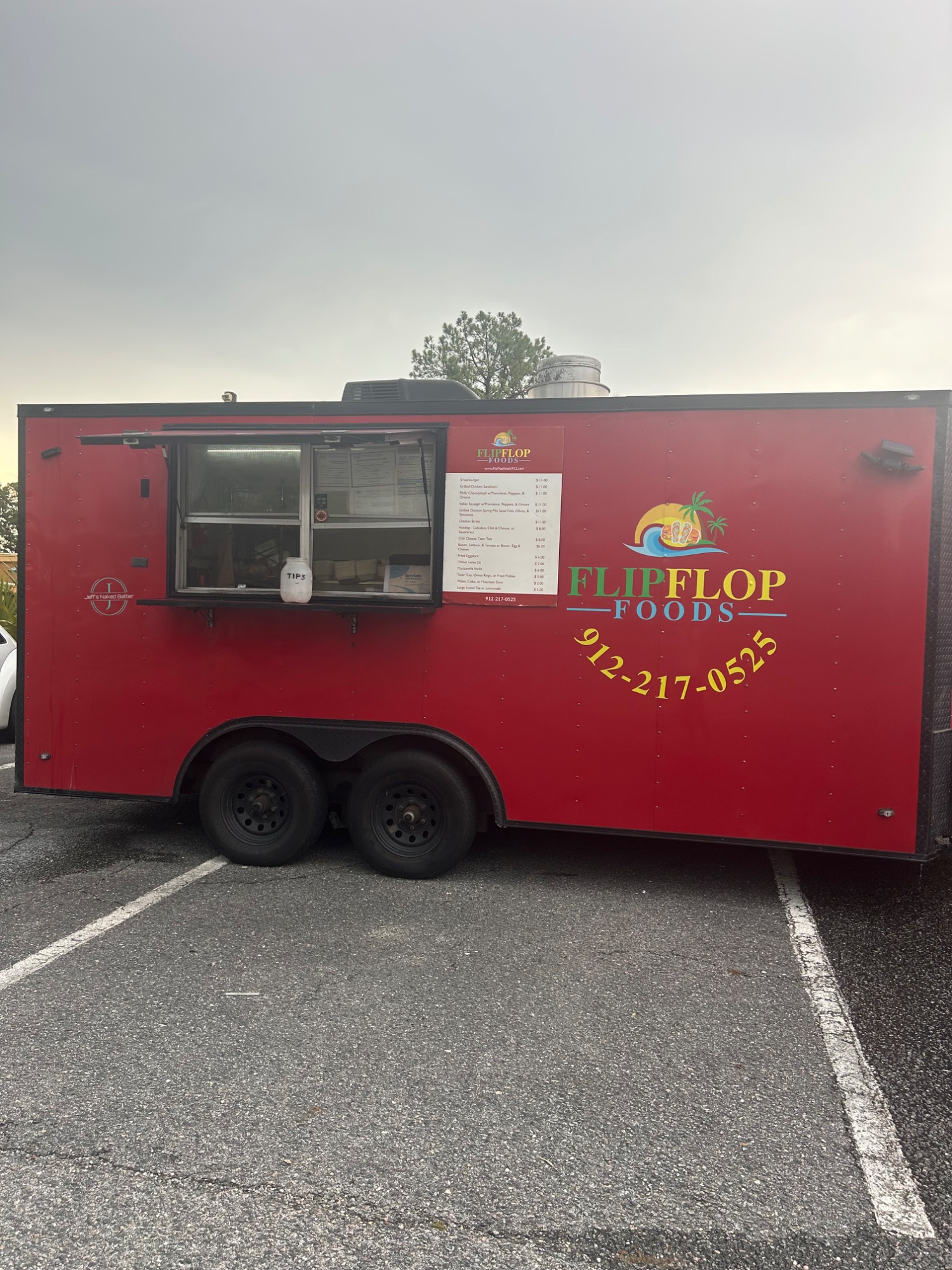 Photo of the Flip Flop Foods truck